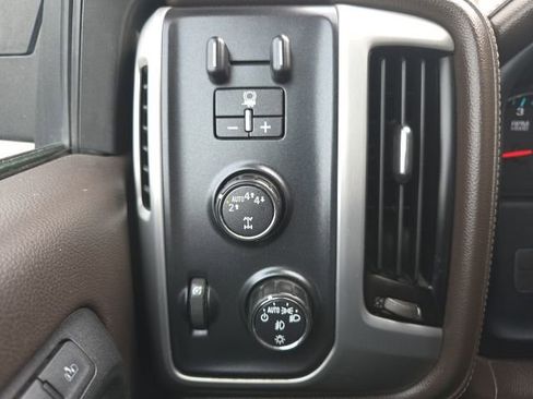 Used 2017 GMC Sierra 1500 SLT image 22