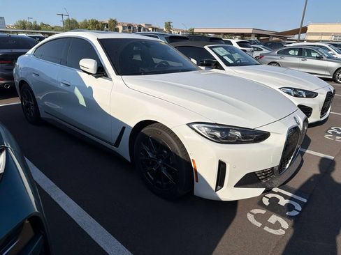 Used 2023 BMW i4 eDrive35 w/ Premium Package RWD image 3