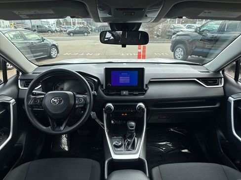 Used 2024 Toyota RAV4 LE AWD/4WD image 11