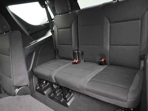 Used 2024 Chevrolet Tahoe LS image 12