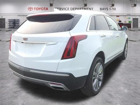 Used 2024 Cadillac XT5 Premium Luxury AWD/4WD image 5