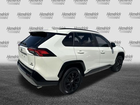 Used 2022 Toyota RAV4 SE w/ Convenience Package AWD/4WD image 10