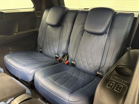 Used 2025 Mercedes-Benz GLS 63 AMG GLS 63 AMG image 30