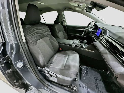 Used 2025 Toyota Camry LE w/ Convenience Package FWD image 27