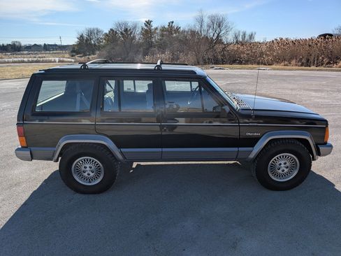Used 1993 Jeep Cherokee Country image 25