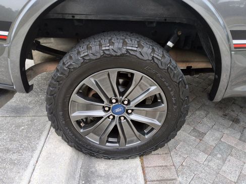 Used 2018 Ford F150 Lariat w/ Equipment Group 502A Luxury image 45