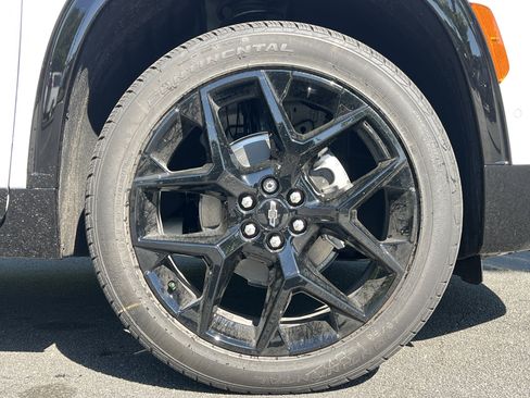 New 2026 Chevrolet Traverse RS FWD image 38