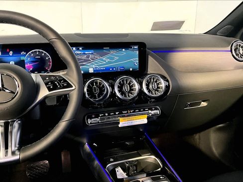 New 2026 Mercedes-Benz GLA 250 4MATIC image 8