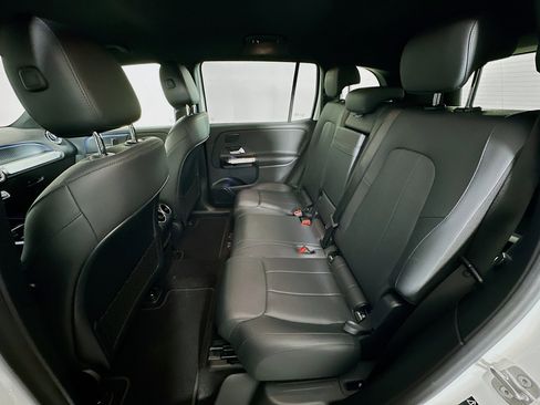 Used 2024 Mercedes-Benz EQB 250+ EQB 250+ image 28