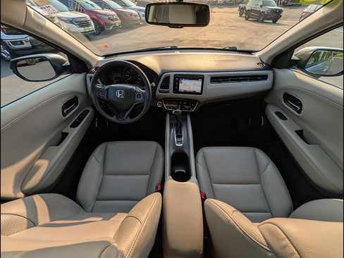 Used 2017 Honda HR-V EX-L image 14