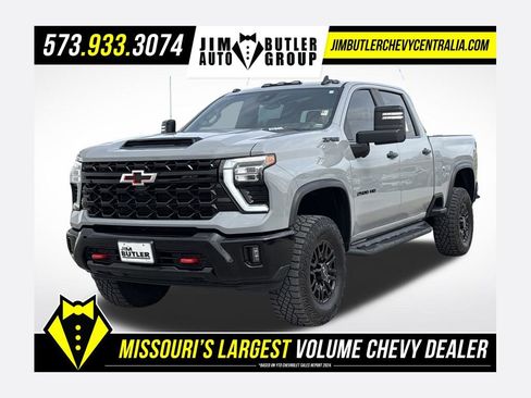 Used 2024 Chevrolet Silverado 2500 ZR2 w/ Technology Package AWD/4WD image 1