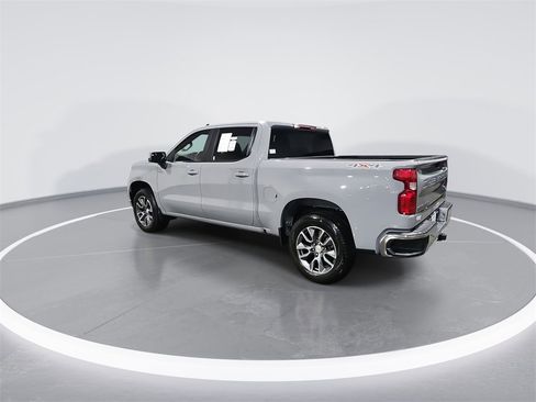 Used 2024 Chevrolet Silverado 1500 LT image 6