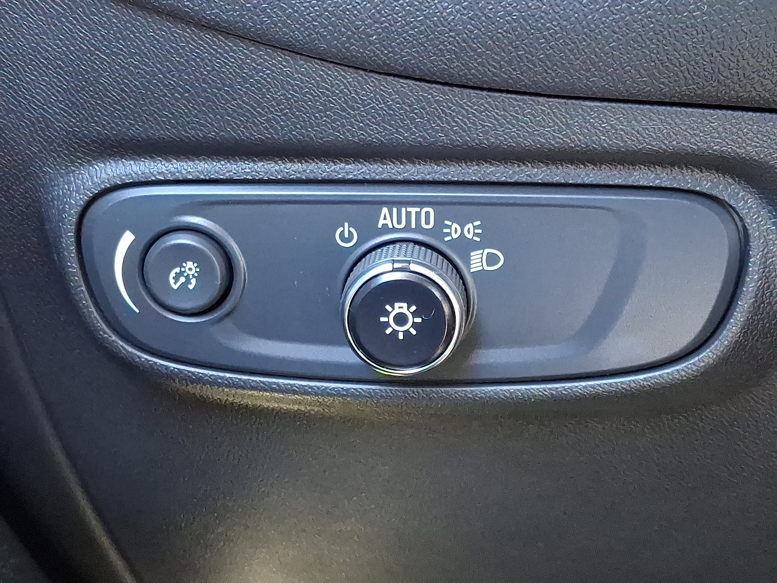 Certified 2023 Chevrolet Equinox LS w/ LS Convenience Package FWD image 26
