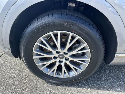 Used 2024 Genesis GV80 2.5T image 11