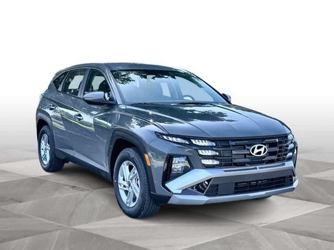 New 2026 Hyundai Tucson SE FWD image 2