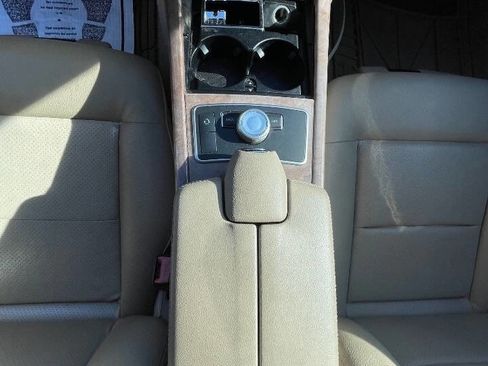 Used 2011 Mercedes-Benz E 350 4MATIC Sedan image 15
