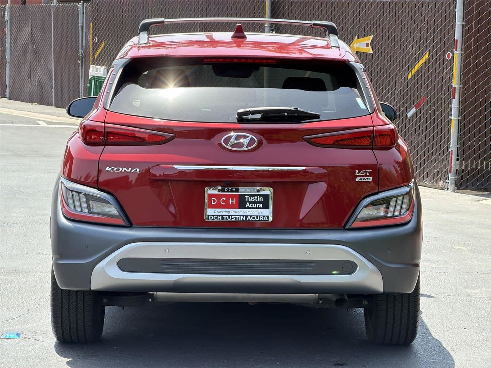 Used 2023 Hyundai Kona Limited AWD/4WD image 6