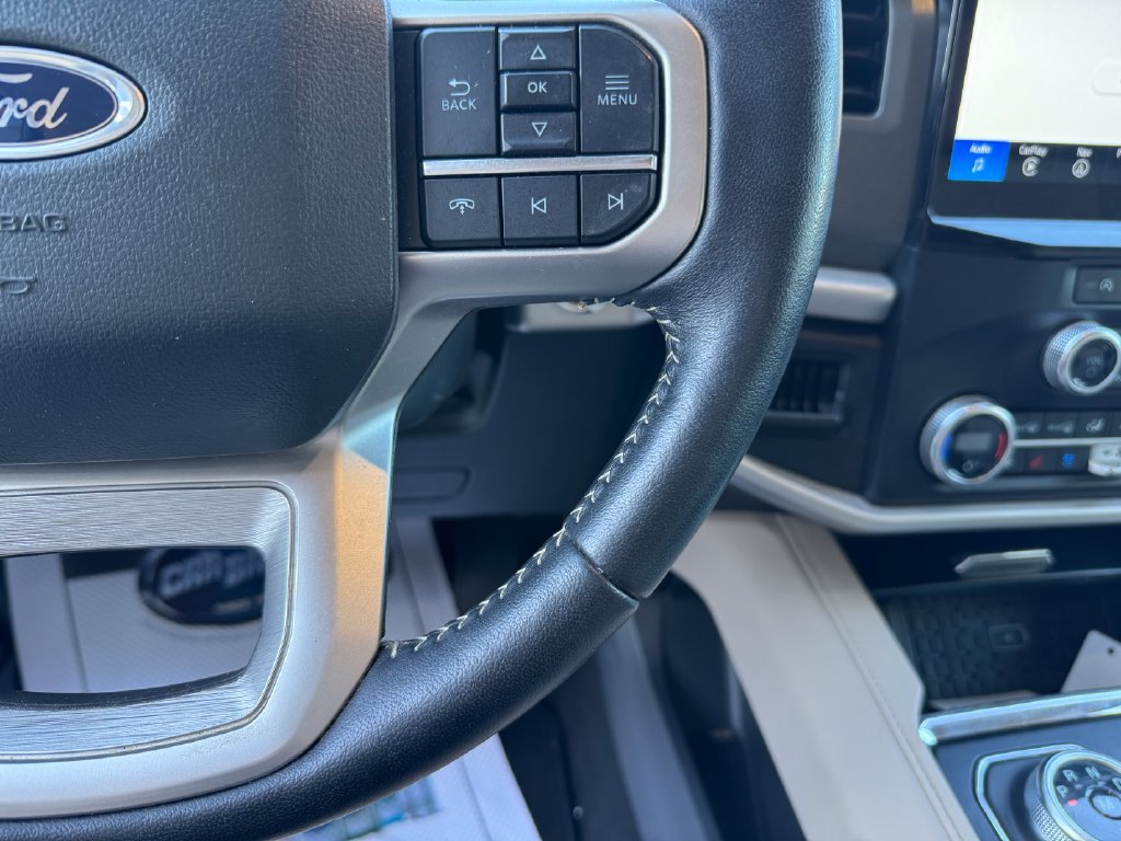 Used 2024 Ford Expedition XLT AWD/4WD image 11