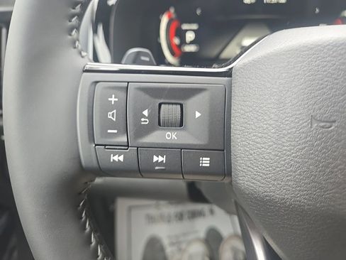 New 2026 Nissan Pathfinder Platinum AWD/4WD image 16