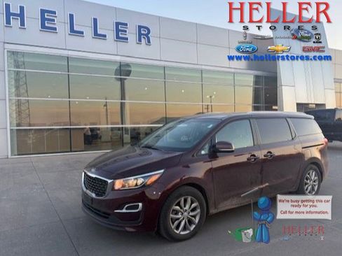 Used 2020 Kia Sedona EX image 1