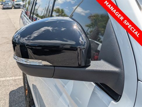 New 2025 Ford Expedition Tremor image 10