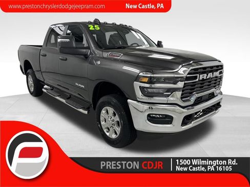 Used 2025 RAM 2500 Big Horn AWD/4WD image 1