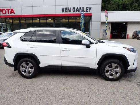 Certified 2025 Toyota RAV4 XLE AWD/4WD image 2