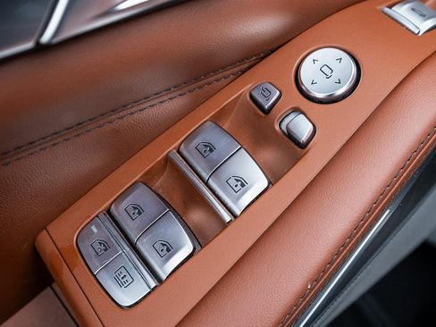 Used 2022 BMW X7 M50i image 20