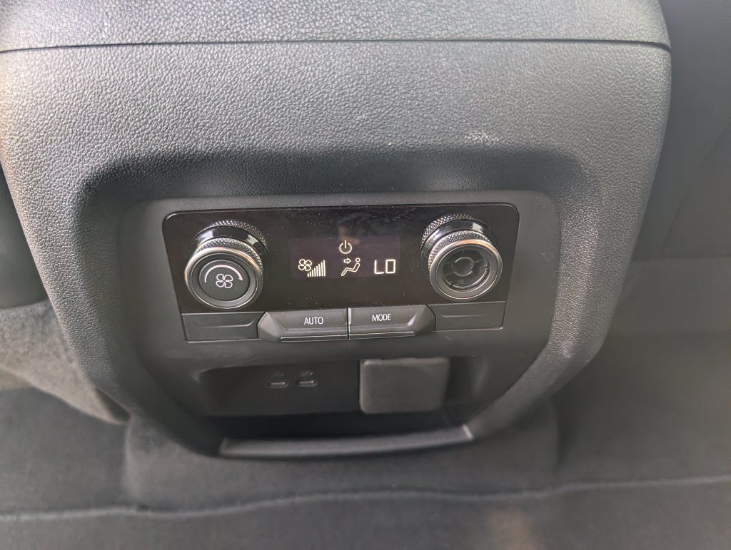 Used 2026 Buick Enclave Preferred w/ Power Package FWD image 19