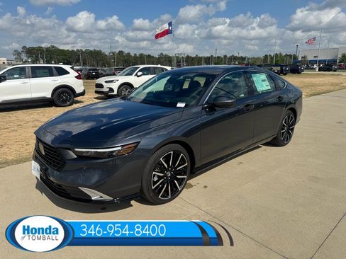 New 2026 Honda Accord Hybrid Touring image 3