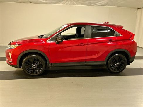 Used 2020 Mitsubishi Eclipse Cross LE image 6