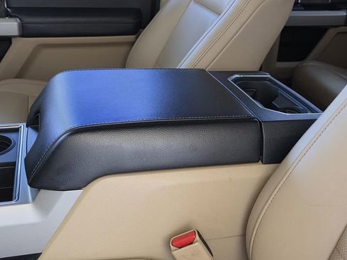 Used 2017 Ford F250 Lariat w/ Tow Technology Bundle image 8