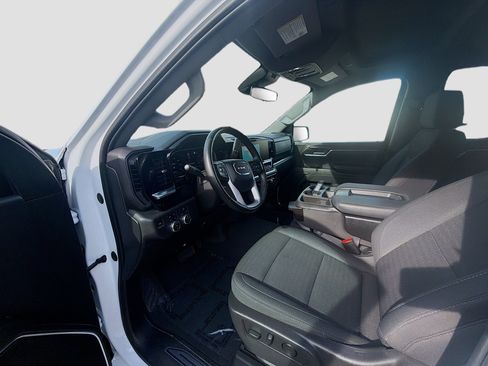 Used 2023 GMC Sierra 1500 Elevation w/ X31 Off-Road Package AWD/4WD image 7