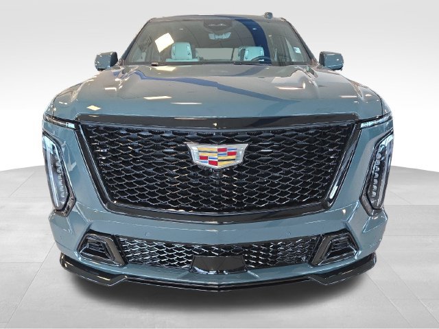 Used 2025 Cadillac Escalade ESV V AWD/4WD image 3