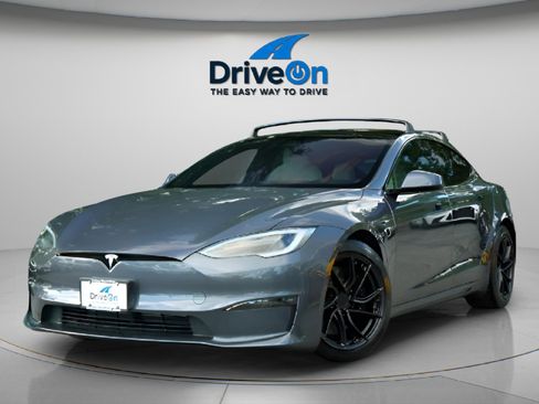 Used 2021 Tesla Model S Plaid image 4