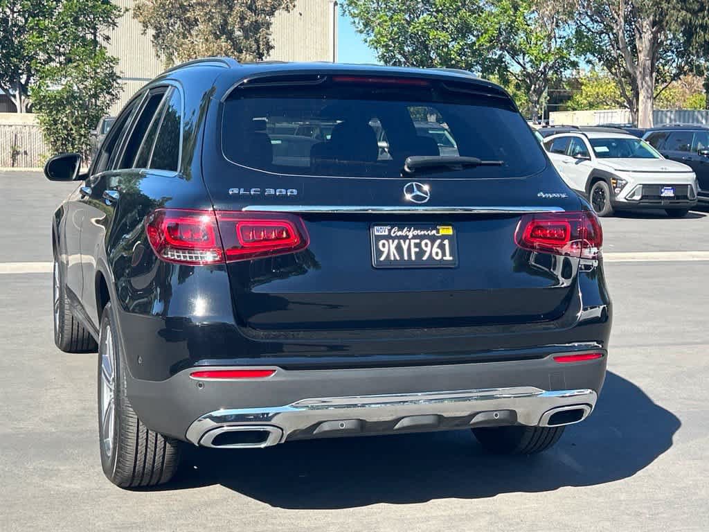 Used 2021 Mercedes-Benz GLC 300 4MATIC image 4