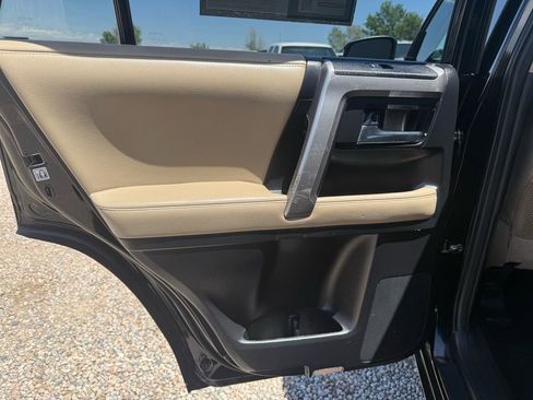 Used 2019 Toyota 4Runner SR5 AWD/4WD image 24
