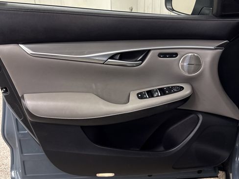 Used 2024 INFINITI QX50 Luxe image 3