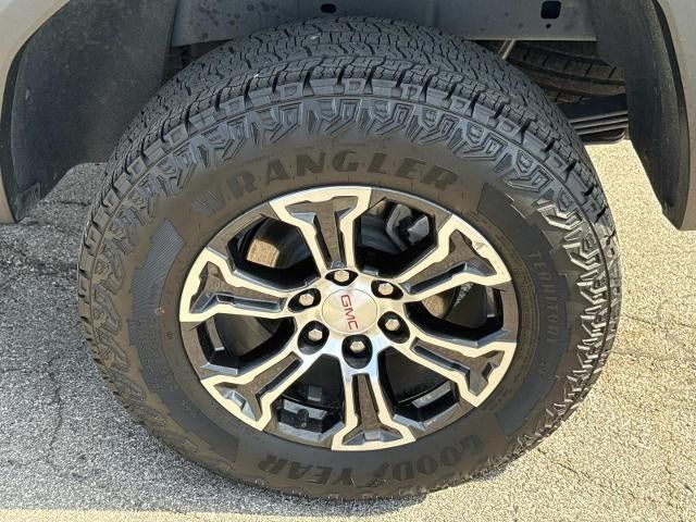 Used 2025 GMC Canyon AT4 AWD/4WD image 28