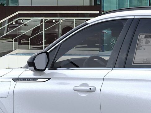 New 2026 Lincoln Corsair Grand Touring w/ Rear Removable Package Tray image 20