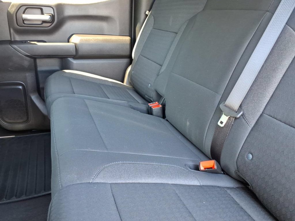 Used 2024 Chevrolet Silverado 1500 Custom Trail Boss w/ Turbomax Blackout Package AWD/4WD image 14