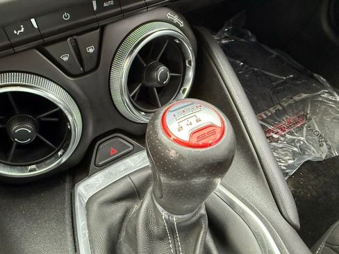 Used 2017 Chevrolet Camaro SS RWD image 12