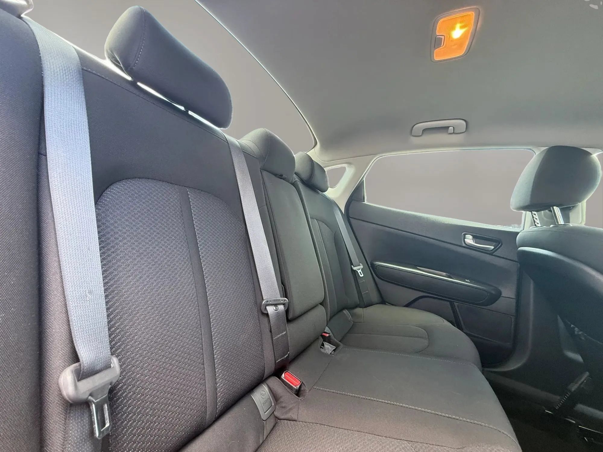 Used 2018 Kia Optima LX FWD image 13