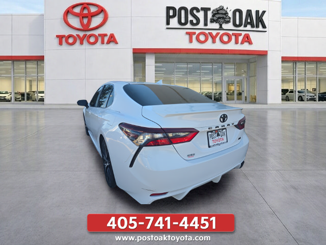 Used 2023 Toyota Camry SE FWD image 5