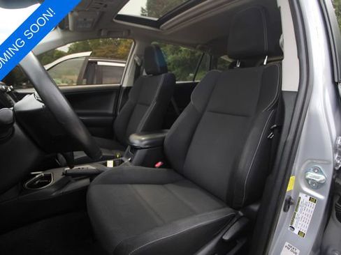 Used 2018 Toyota RAV4 XLE w/ Plus Extra Value Package FWD image 3