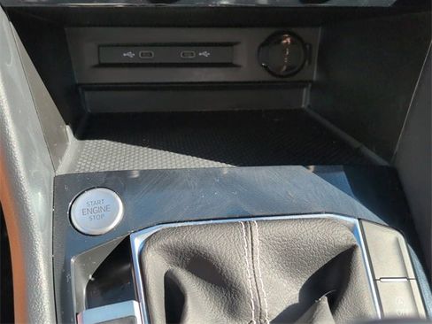 Certified 2025 Volkswagen Taos S image 22