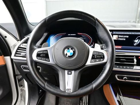 Used 2021 BMW X5 M50i w/ Premium Package image 7