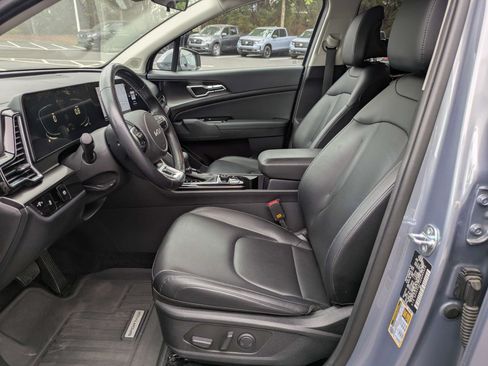 Used 2025 Kia Sportage EX FWD image 26