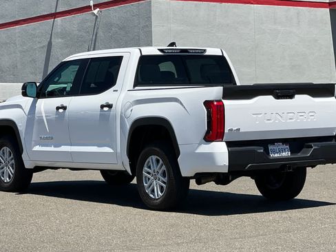 Used 2024 Toyota Tundra SR5 w/ SR5 Convenience Package AWD/4WD image 7