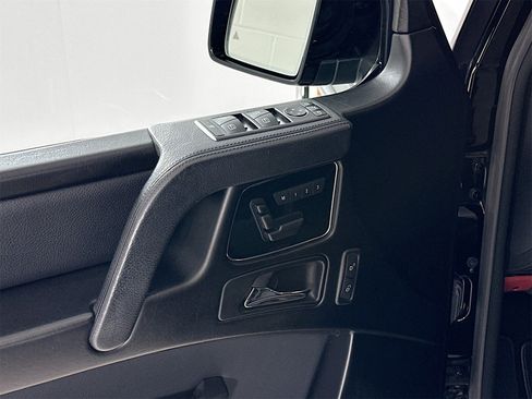 Used 2017 Mercedes-Benz G 550 image 19